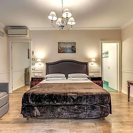 Aurelius Ponte Sant'angelo 4*